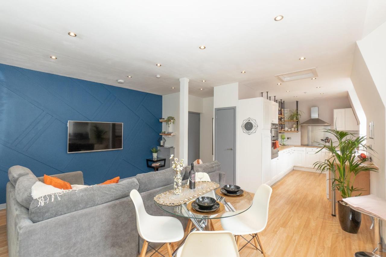 Vibrant City Centre Living Apartman Aberdeen Kültér fotó